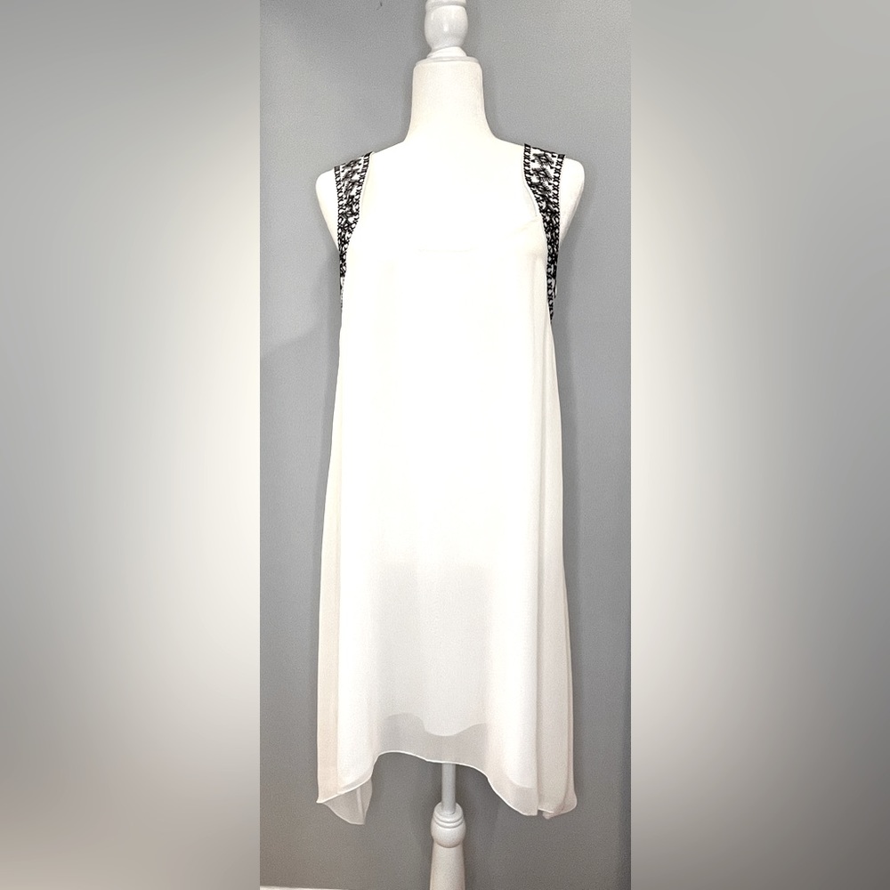 BCBGeneration Sheer, Flowing White Sleeveless Dress with Lining
